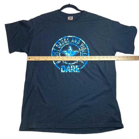 Dare Resist Drugs Violence Blue Camo Graphic‎ Shirt Sz XL Black Cotton Retro - Picture 4 of 8